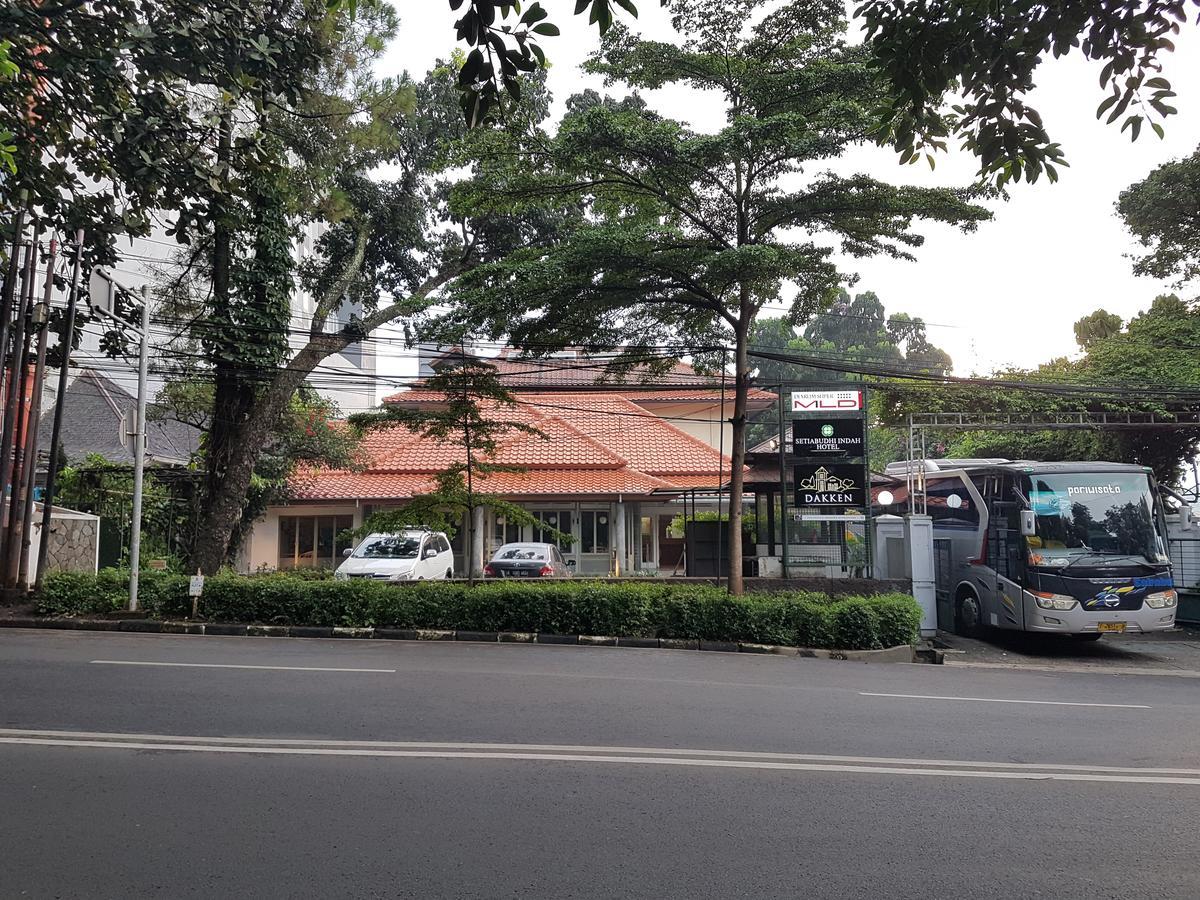 Capital O 1616 Setiabudhi Indah Hotel Bandung Luaran gambar